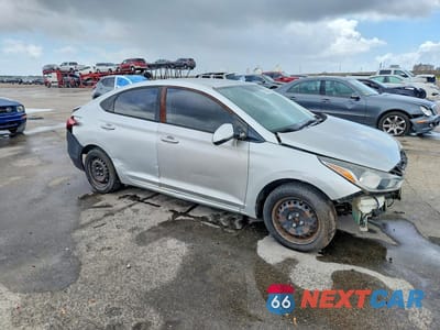 Czwarte zdjęcie samochodu z boku: 2019 HYUNDAI ACCENT SE VIN:3KPC24A34KE047713 - miniatura