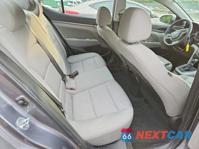 Zdjęcie 10 z 12 samochodu: 2018 HYUNDAI ELANTRA SEL VIN:5NPD84LF9JH283861 - miniatura