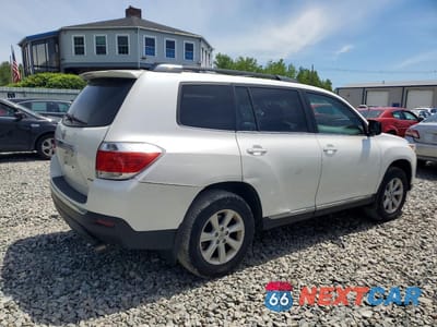 Trzecie zdjęcie samochodu z tyłu: 2012 TOYOTA HIGHLANDER SE VIN:5TDBK3EH4CS094923 - miniatura