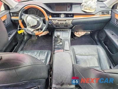 Zdjęcie 8 z 12 samochodu: 2013 LEXUS ES 300H VIN:JTHBW1GG4D2028375 - miniatura