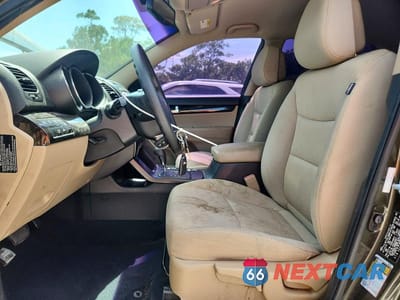 Zdjęcie 7 z 13 samochodu: 2011 KIA SORENTO LX VIN:5XYKT3A13BG119344 - miniatura