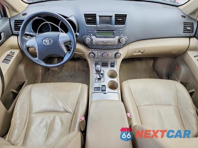 Zdjęcie 8 z 13 samochodu: 2008 TOYOTA HIGHLANDER SPORT VIN:JTEES43A882046571 - miniatura