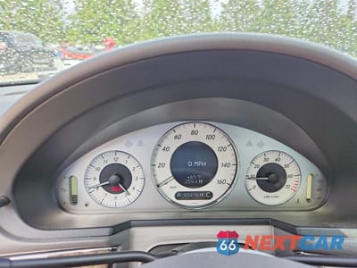 Zdjęcie 9 z 12 samochodu: 2009 MERCEDES-BENZ E 350 4MATIC VIN:WDBUF87X19B385893 - miniatura