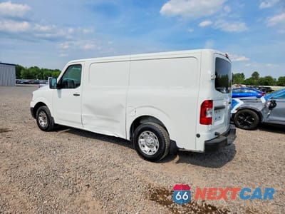 Drugie zdjęcie samochodu z przodu: 2016 NISSAN NV 2500 HD SV VIN:1N6BF0KY8GN806804 - miniatura