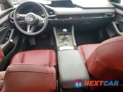 Zdjęcie 8 z 12 samochodu: 2026 MAZDA 3 PREFERRED VIN:JM1BPBLL7T1868842 - miniatura