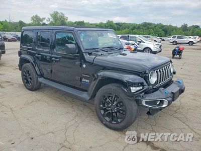 Czwarte zdjęcie samochodu z boku: 2024 JEEP WRANGLER SAHARA 4XE VIN:1C4RJXP63RW335111 - miniatura