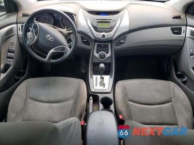Zdjęcie 8 z 12 samochodu: 2011 HYUNDAI ELANTRA GLS VIN:KMHDH4AE8BU112712 - miniatura