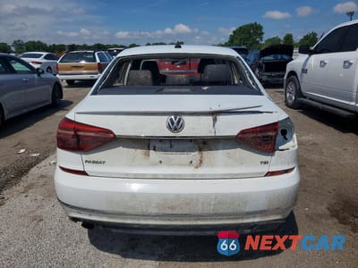 Zdjęcie 6 z 12 samochodu: 2017 VOLKSWAGEN PASSAT R-LINE VIN:1VWDT7A36HC004863 - miniatura