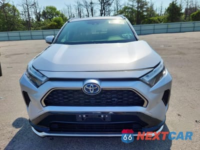 Piąte zdjęcie samochodu w środku: 2023 TOYOTA RAV4 PRIME SE VIN:JTMAB3FV0PD124257 - miniatura