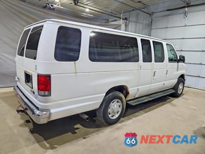Trzecie zdjęcie samochodu z tyłu: 2013 FORD ECONOLINE E350 SUPER DUTY WAGON VIN:1FBSS3BL0DDA94394 - miniatura
