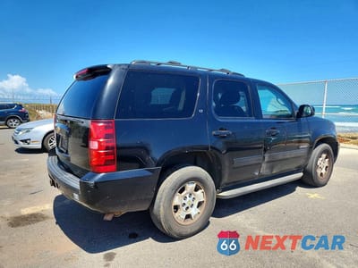 Trzecie zdjęcie samochodu z tyłu: 2013 CHEVROLET TAHOE C1500 LT VIN:1GNSCBE0XDR314543 - miniatura