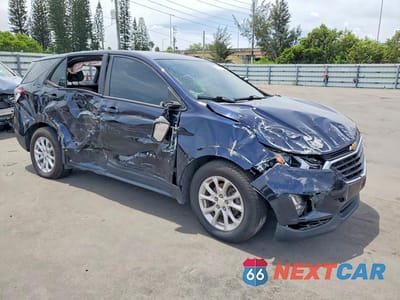 Czwarte zdjęcie samochodu z boku: 2021 CHEVROLET EQUINOX LS VIN:3GNAXHEV2MS140740 - miniatura