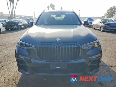 Piąte zdjęcie samochodu w środku: 2021 BMW X7 XDRIVE40I VIN:5UXCW2C06M9F10553 - miniatura