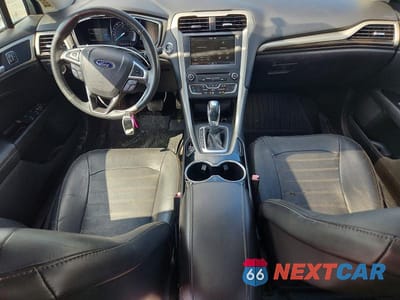 Zdjęcie 8 z 12 samochodu: 2016 FORD FUSION SE VIN:3FA6P0H9XGR130313 - miniatura