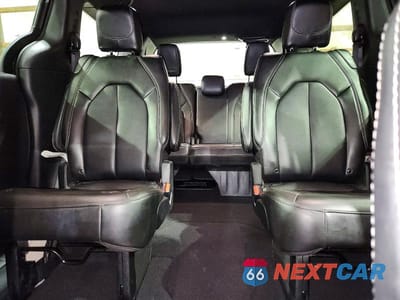 Zdjęcie 10 z 13 samochodu: 2025 CHRYSLER PACIFICA SELECT VIN:2C4RC1BG9SR554001 - miniatura