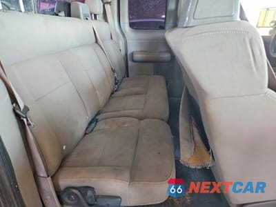 Zdjęcie 10 z 12 samochodu: 2005 FORD F150 VIN:1FTRX12W85NA20615 - miniatura