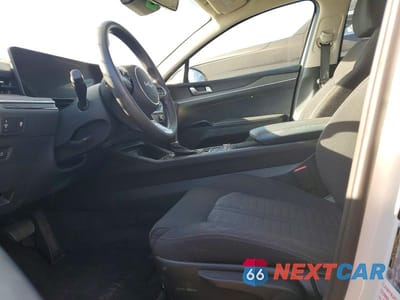Zdjęcie 7 z 13 samochodu: 2025 KIA K5 LXS VIN:KNAG24J70S5359041 - miniatura