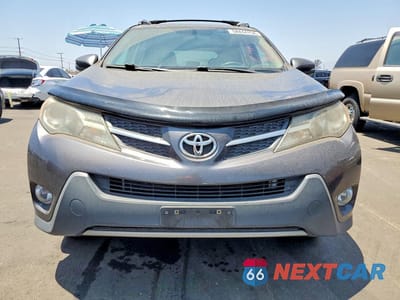 Piąte zdjęcie samochodu w środku: 2013 TOYOTA RAV4 XLE VIN:2T3RFREV2DW124710 - miniatura