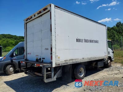 Trzecie zdjęcie samochodu z tyłu: 2013 ISUZU NPR HD BOX TRUCK VIN:JALC4W164D7000179 - miniatura