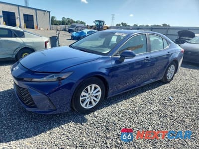 2026 TOYOTA CAMRY LE 4T1DAACK0TU264894 - główne zdjęcie licytacji z USA - miniatura