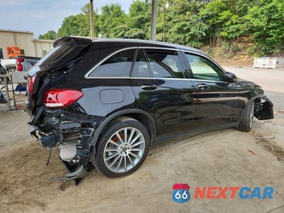 Trzecie zdjęcie samochodu z tyłu: 2020 MERCEDES-BENZ GLC 300 VIN:W1N0G8DB5LF866406 - miniatura