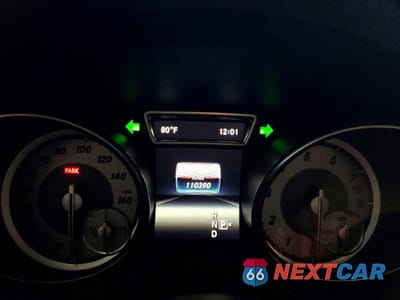 Zdjęcie 9 z 12 samochodu: 2016 MERCEDES-BENZ CLA 250 VIN:WDDSJ4EB5GN380009 - miniatura
