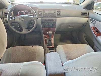 Zdjęcie 8 z 12 samochodu: 2006 TOYOTA COROLLA LE VIN:JTDBR32E660077098 - miniatura