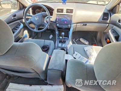 Zdjęcie 8 z 13 samochodu: 2006 HONDA ACCORD LX VIN:1HGCM66316A051534 - miniatura