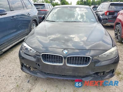 Piąte zdjęcie samochodu w środku: 2012 BMW 328 I VIN:WBA3A5C59CF343175 - miniatura