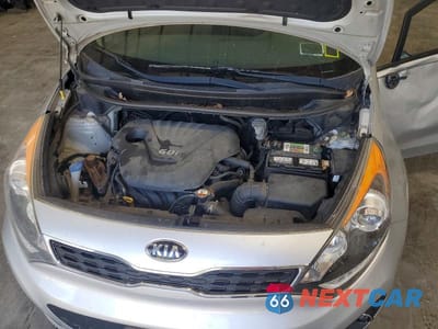 Zdjęcie 11 z 12 samochodu: 2015 KIA RIO 5-DOOR SX VIN:KNADN5A32F6459591 - miniatura