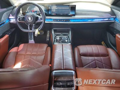Zdjęcie 8 z 13 samochodu: 2023 BMW 760 I VIN:WBA33EJ06PCL45927 - miniatura