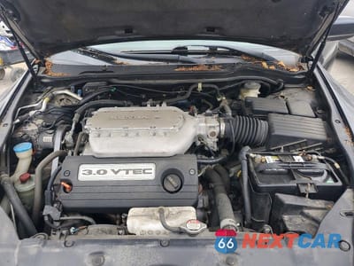Zdjęcie 11 z 12 samochodu: 2004 HONDA ACCORD EX VIN:1HGCM826X4A020131 - miniatura