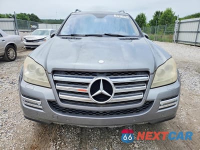 Piąte zdjęcie samochodu w środku: 2010 MERCEDES-BENZ GL 550 4MATIC VIN:4JGBF8GE6AA616073 - miniatura