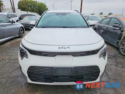 Piąte zdjęcie samochodu w środku: 2023 KIA NIRO WIND VIN:KNDCR3L12P5021387 - miniatura
