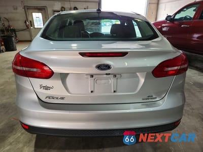 Zdjęcie 6 z 12 samochodu: 2016 FORD FOCUS SE VIN:1FADP3F26GL299810 - miniatura