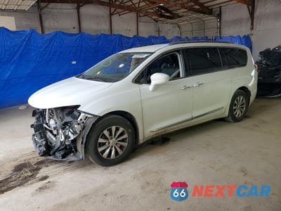 2019 CHRYSLER PACIFICA TOURING L 2C4RC1BG3KR582974 - główne zdjęcie licytacji z USA - miniatura