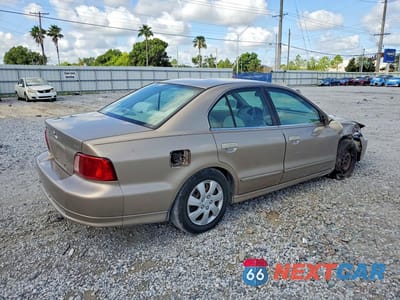 Trzecie zdjęcie samochodu z tyłu: 2002 MITSUBISHI GALANT ES VIN:4A3AA46G52E133353 - miniatura