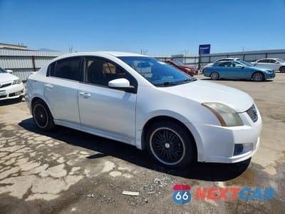 Czwarte zdjęcie samochodu z boku: 2012 NISSAN SENTRA 2.0 VIN:3N1AB6AP4CL747088 - miniatura