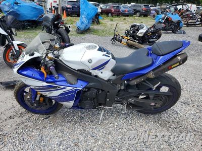 Trzecie zdjęcie samochodu z tyłu: 2014 YAMAHA YZFR1 VIN:JYARN23E8EA017282 - miniatura