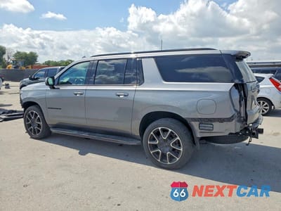 Drugie zdjęcie samochodu z przodu: 2022 CHEVROLET SUBURBAN C1500 RST VIN:1GNSCEKD0NR204806 - miniatura