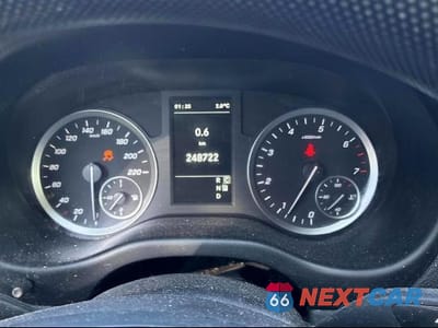 Zdjęcie 8 z 10 samochodu: 2021 MERCEDES-BENZ METRIS VIN:W1YV0CEY9M3867855 - miniatura