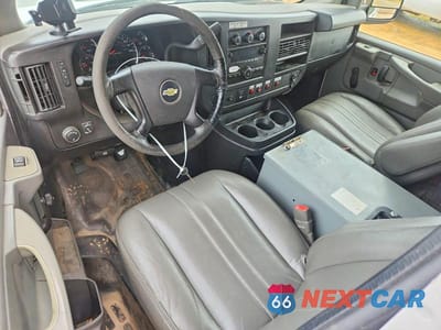 Zdjęcie 8 z 12 samochodu: 2013 CHEVROLET EXPRESS G2500 VIN:1GCWGFCA3D1903322 - miniatura