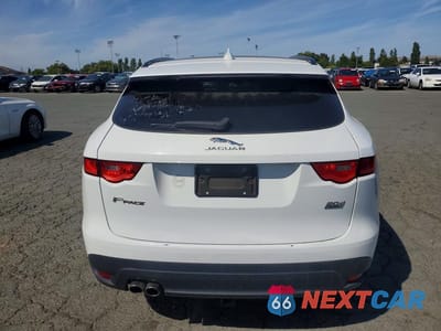 Zdjęcie 6 z 12 samochodu: 2017 JAGUAR F-PACE PRESTIGE VIN:SADCK2BN9HA490265 - miniatura