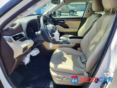Zdjęcie 7 z 13 samochodu: 2021 TOYOTA HIGHLANDER HYBRID PLATINUM VIN:5TDEBRCH1MS048860 - miniatura