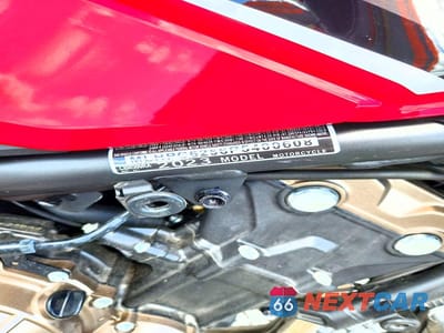 Zdjęcie 9 z 9 samochodu: 2023 HONDA CBR500 RA VIN:MLHPC6256P5400608 - miniatura
