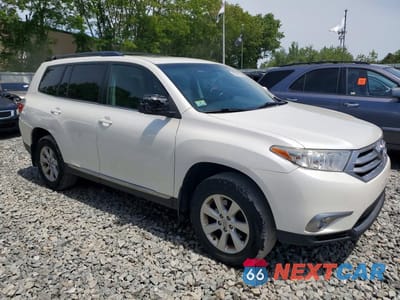 Czwarte zdjęcie samochodu z boku: 2012 TOYOTA HIGHLANDER SE VIN:5TDBK3EH4CS094923 - miniatura