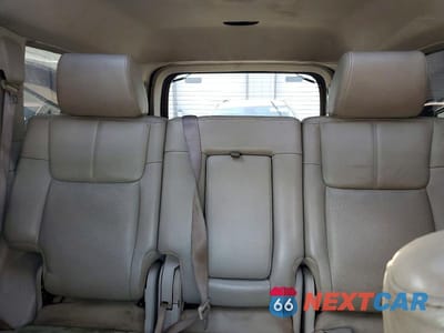 Zdjęcie 10 z 13 samochodu: 2006 JEEP COMMANDER LIMITED VIN:1J8HG58N76C291642 - miniatura