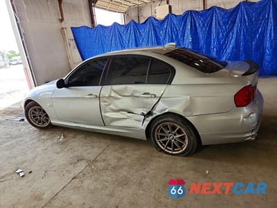 Drugie zdjęcie samochodu z przodu: 2010 BMW 328 XI VIN:WBAPK7C56AA460412 - miniatura