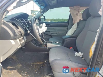 Zdjęcie 7 z 12 samochodu: 2015 TOYOTA TACOMA V6 VIN:3TMLU4EN6FM178661 - miniatura