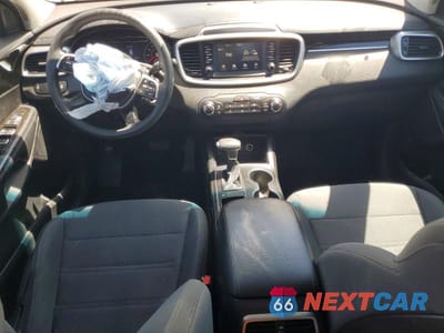 Zdjęcie 8 z 13 samochodu: 2020 KIA SORENTO L VIN:5XYPG4A32LG638839 - miniatura